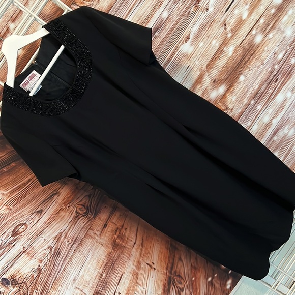 Maggie London black dress with beaded neckline - Picture 2 of 9